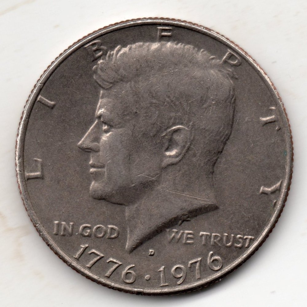 1976 Bi-Centennial John F Kennedy Half Dollar - Excellent condition -